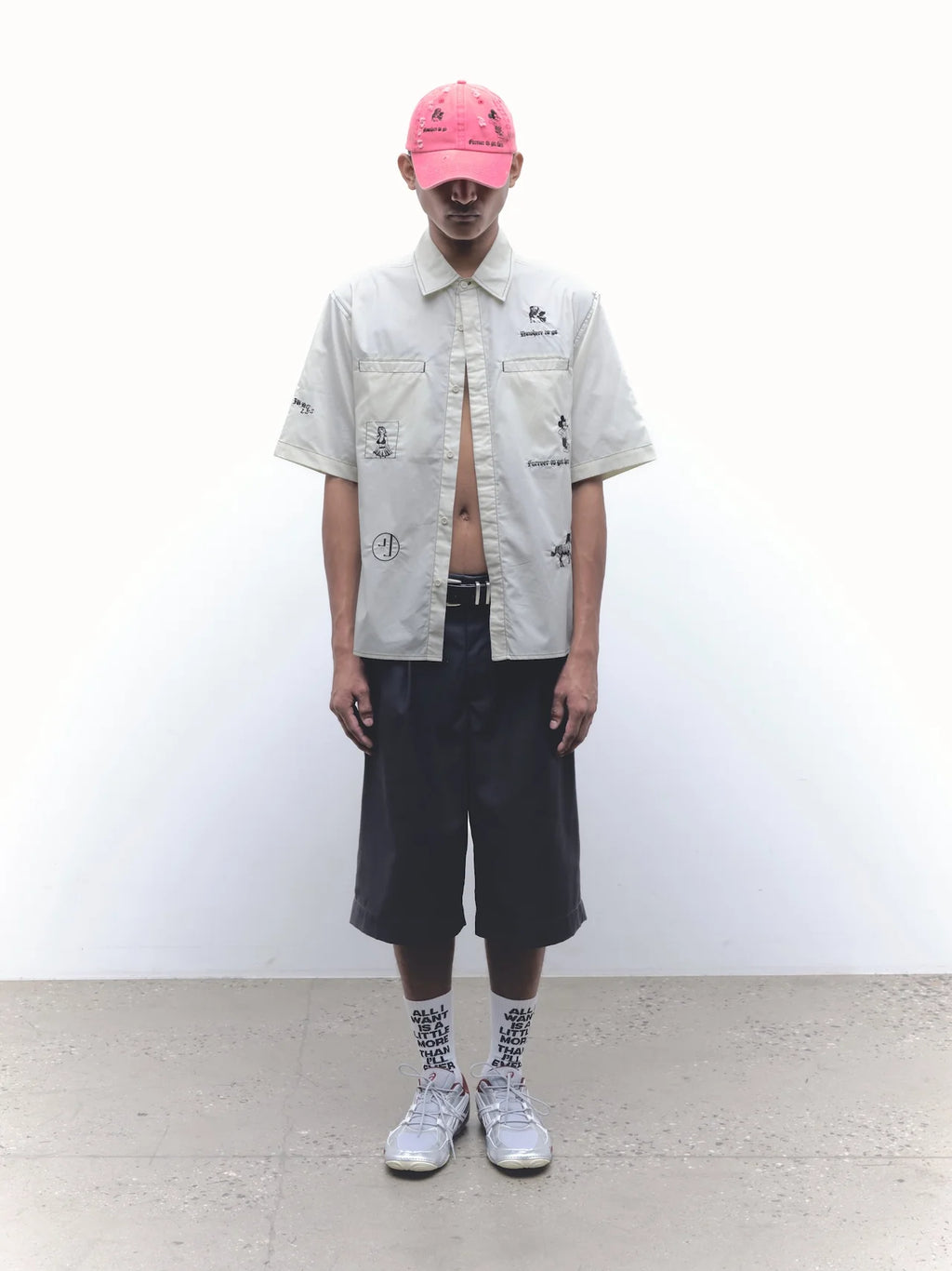 NO WHERE / BUTTON UP