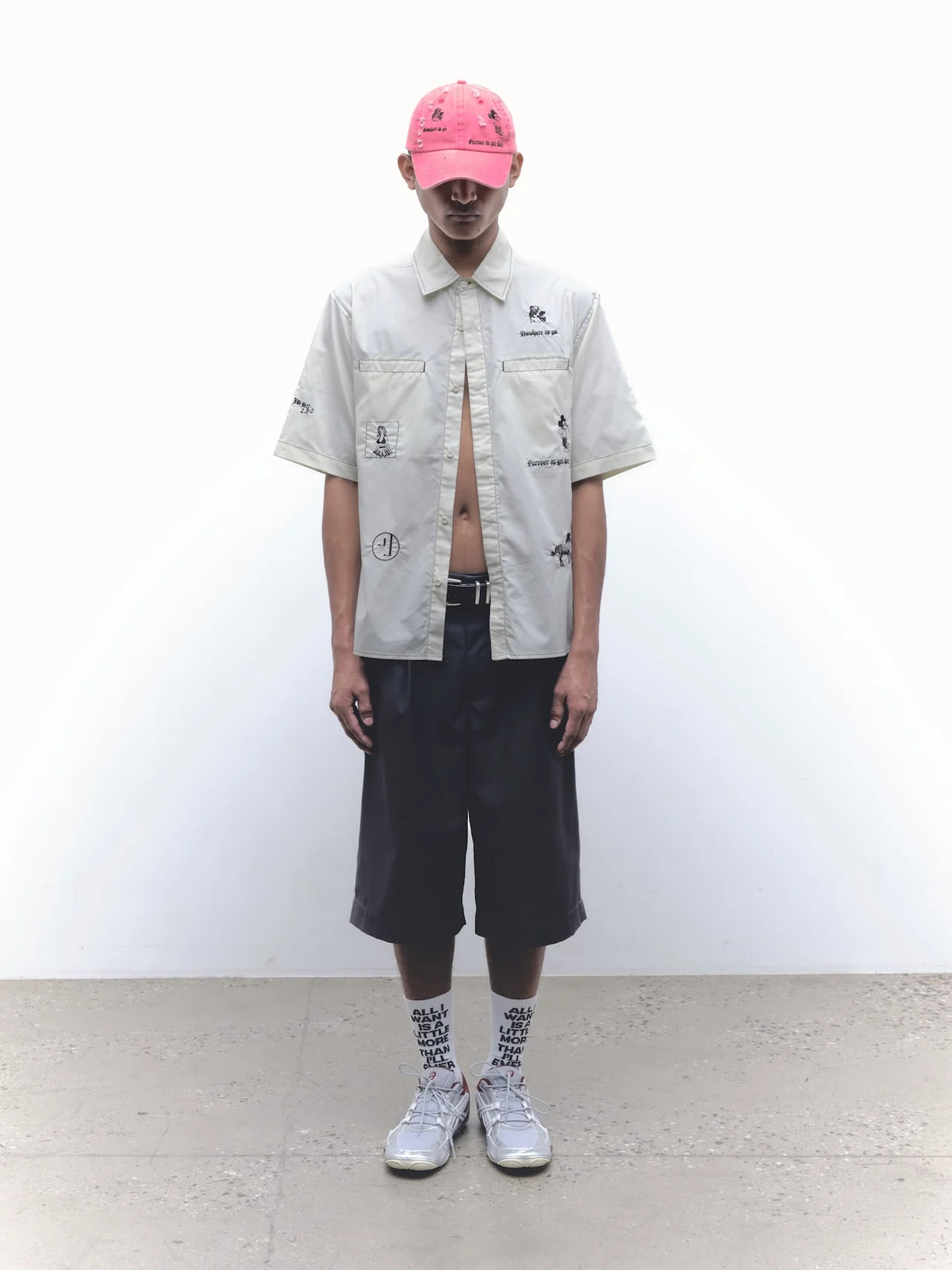 NO WHERE / BUTTON UP