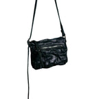 ESSENTIAL MESSENGER BAG
