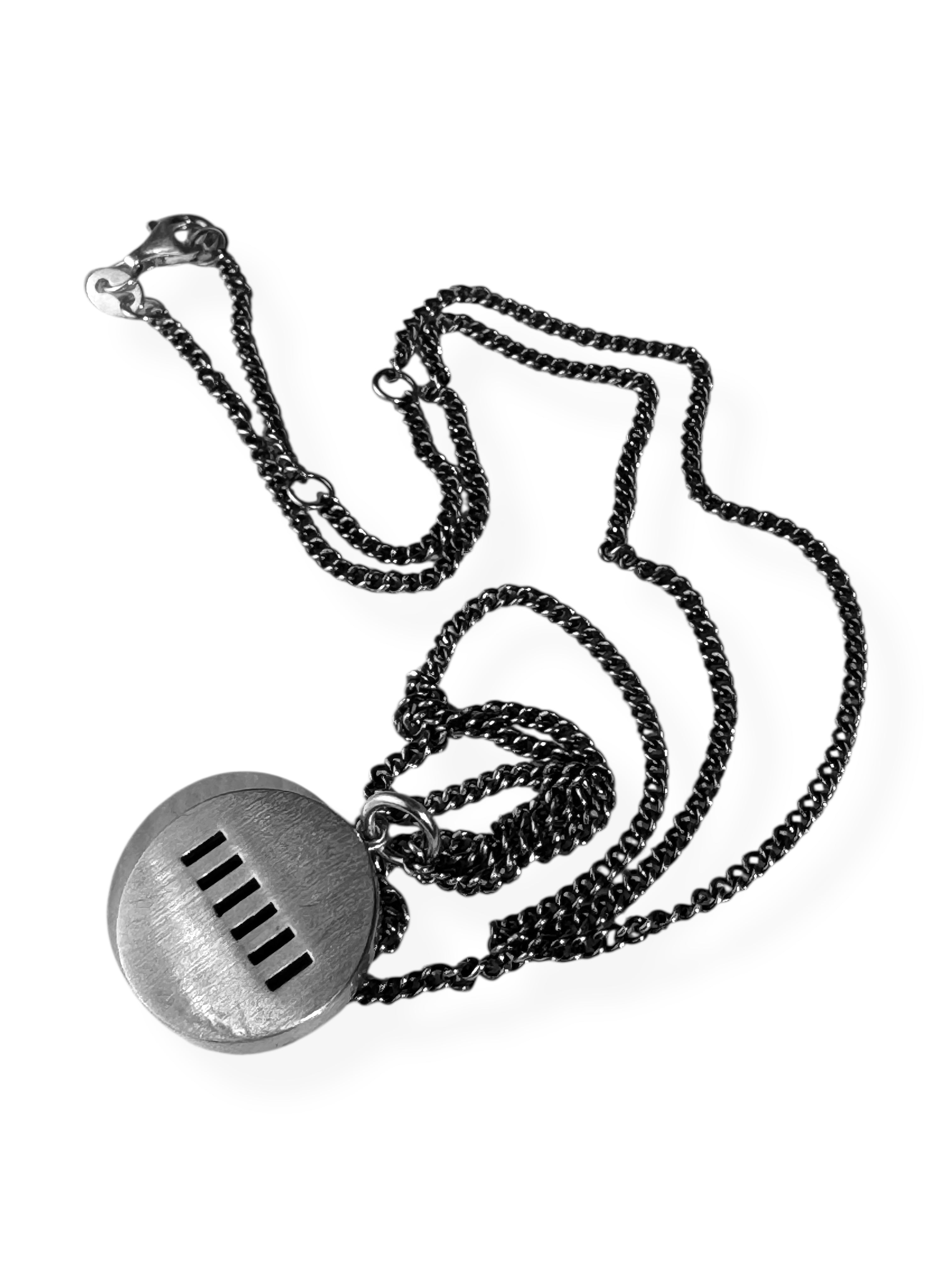 SKULL COIN NECKLACE