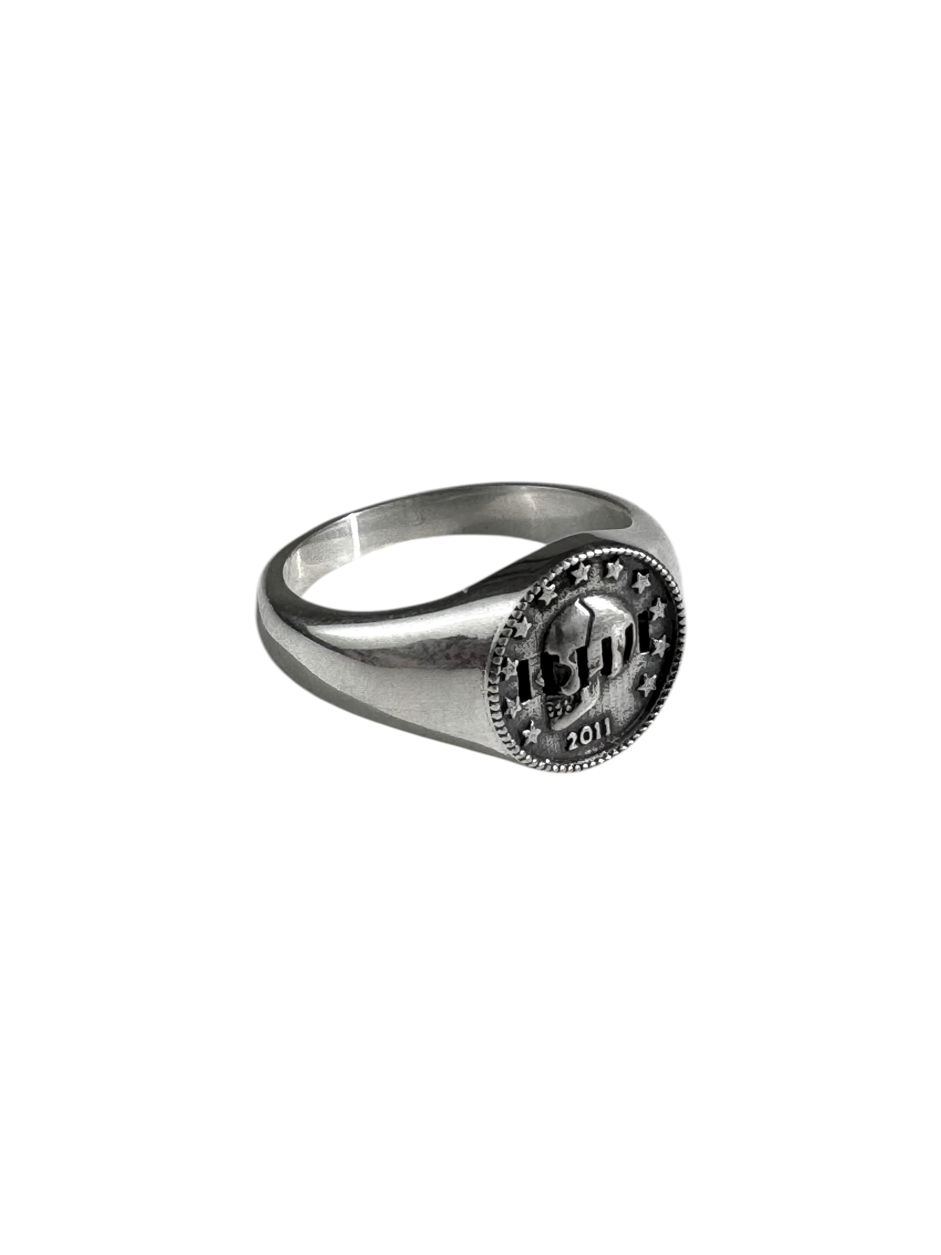 MACHUS COIN RING