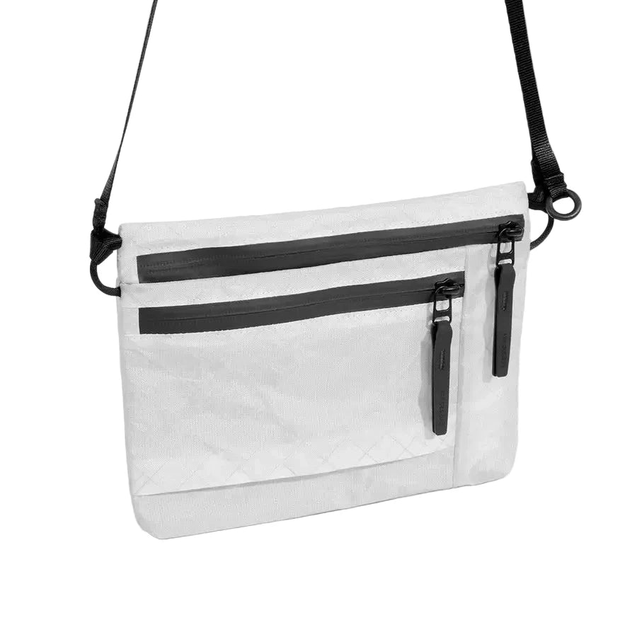 SIMPLE POUCH