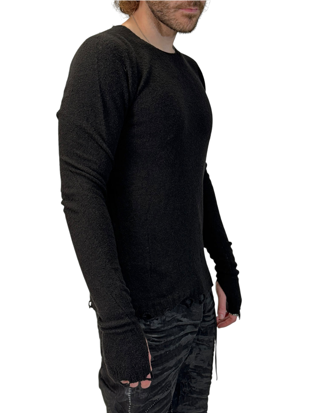 BLACK DISTRESSED SWEATER