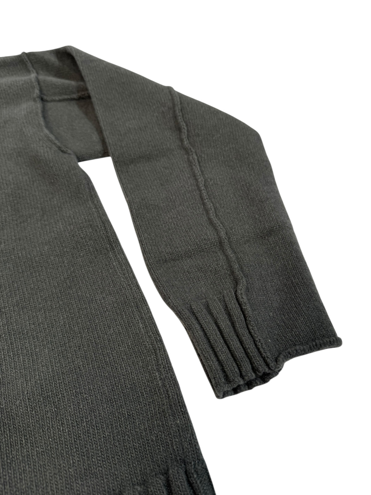 CLOUDY SWEATER