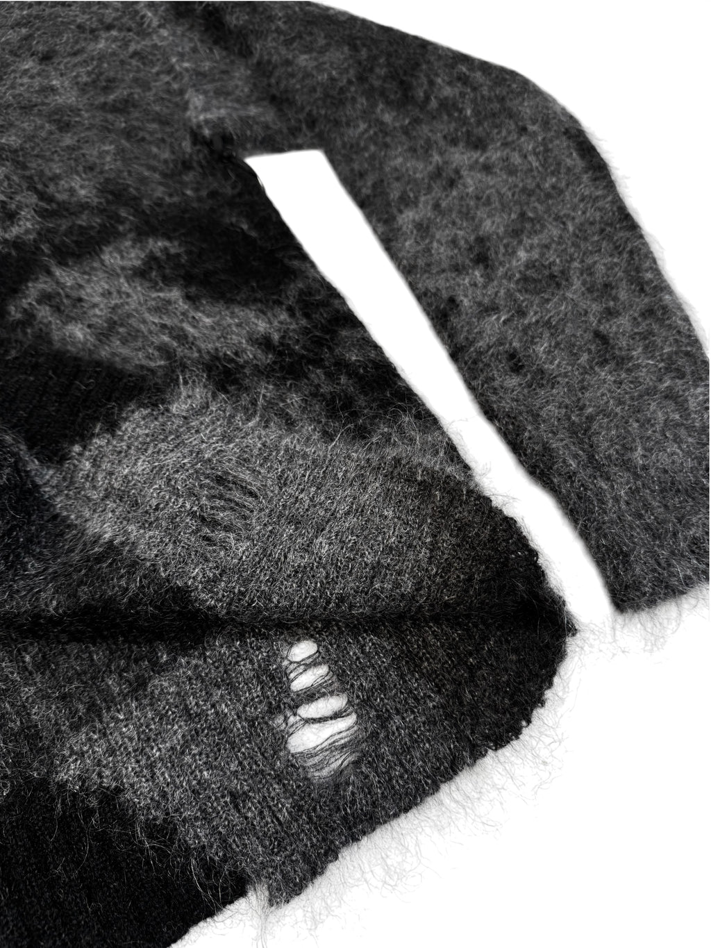 WOLF SWEATER