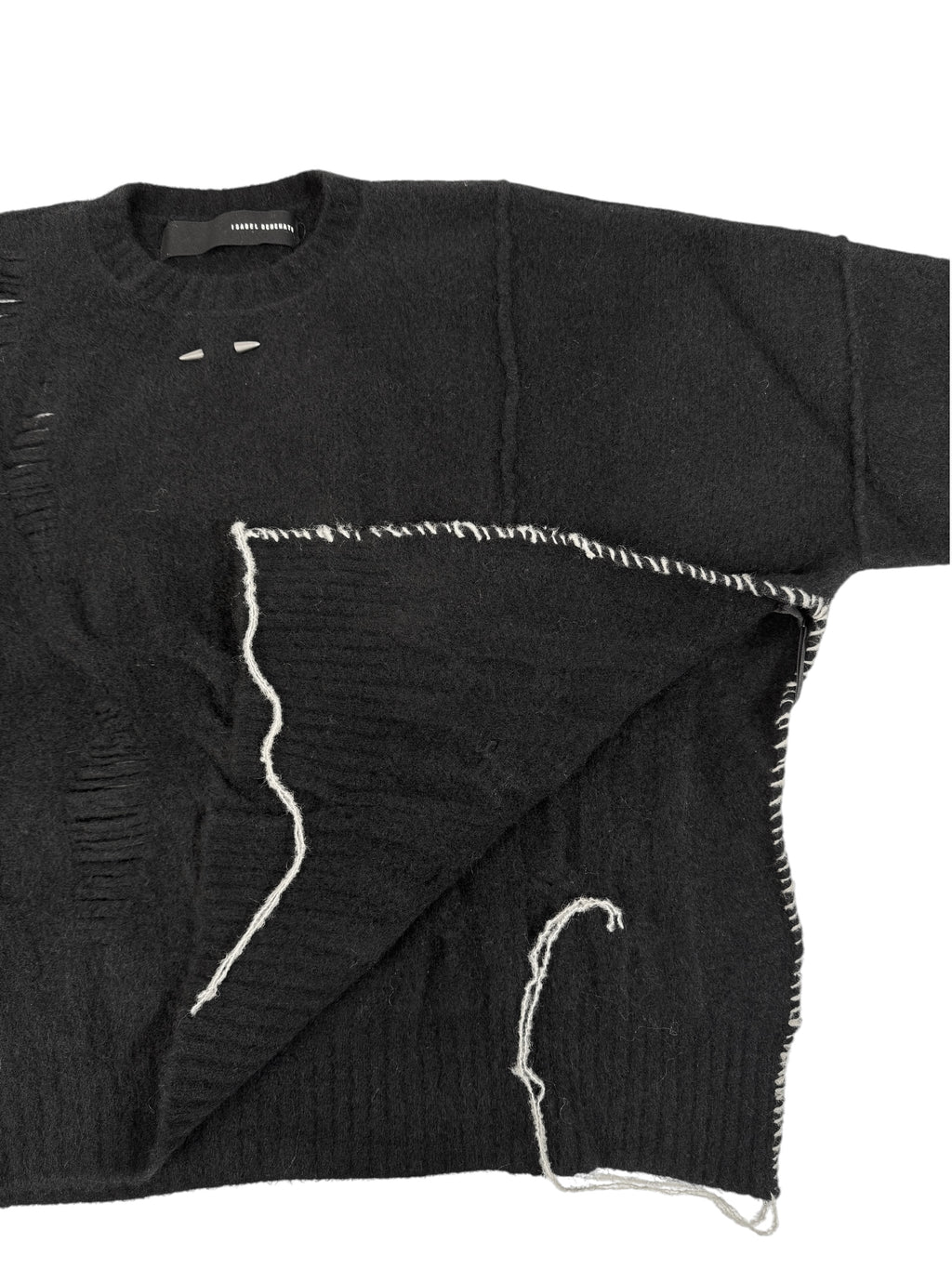 PIERCING SWEATER