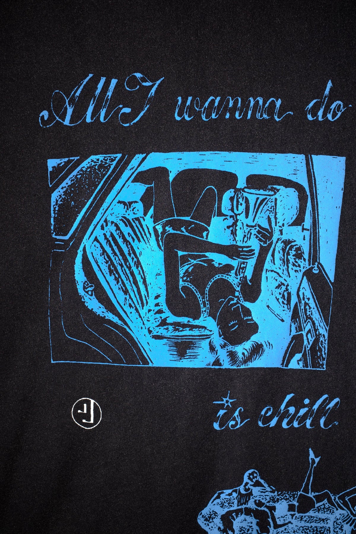 CHILL & HANGOUT TEE