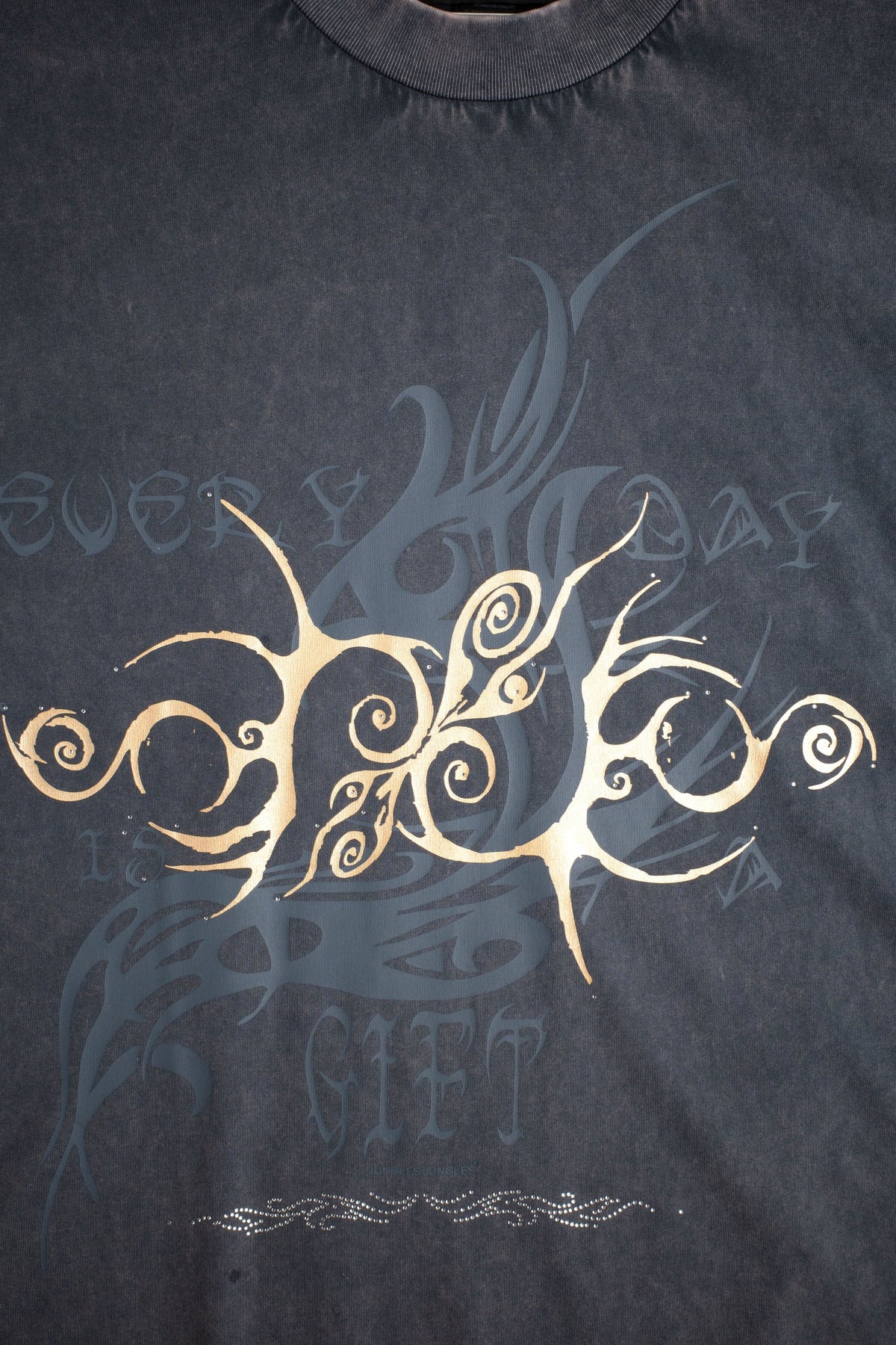 TRIBAL GIFT