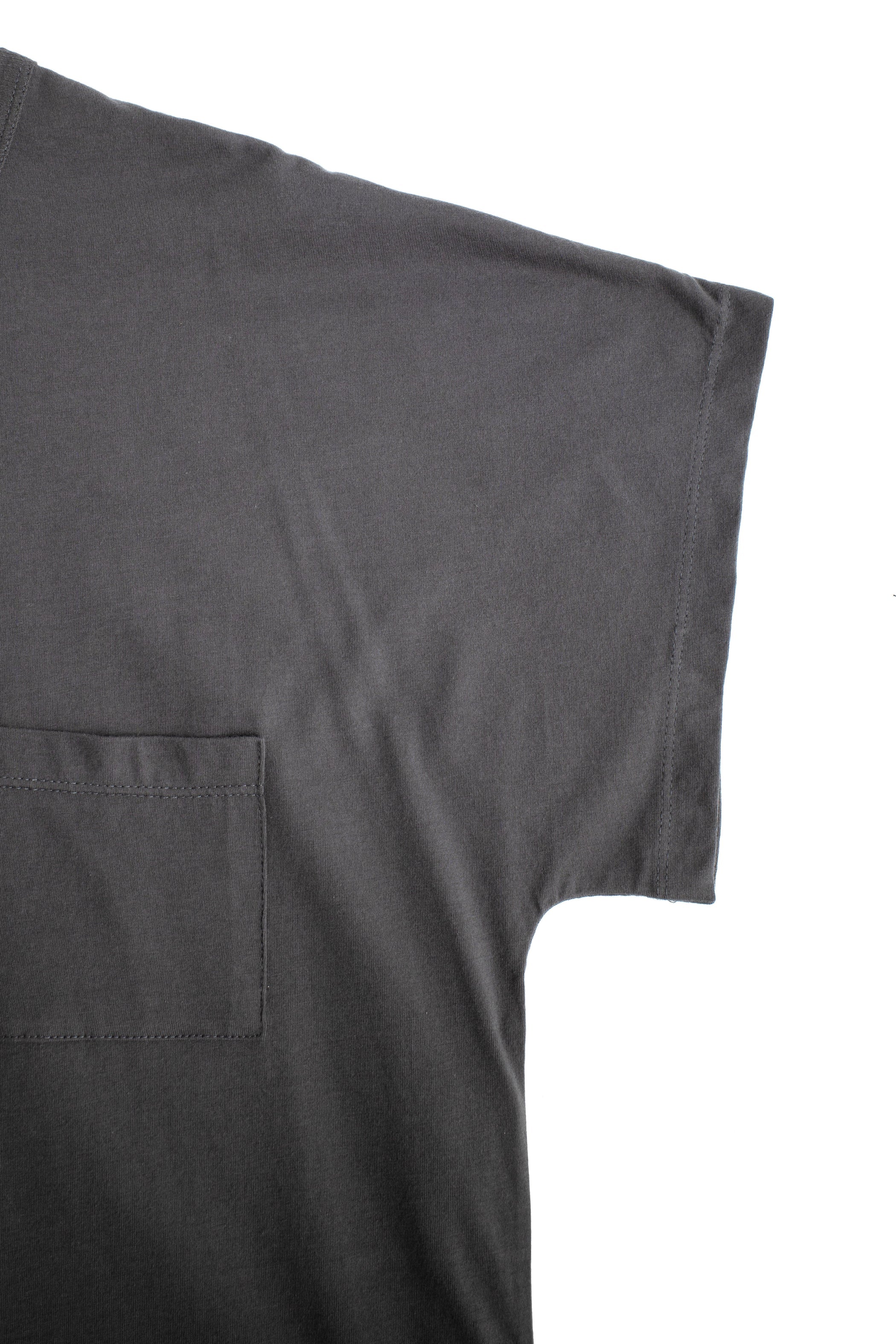 SLIM SLOUCH TEE